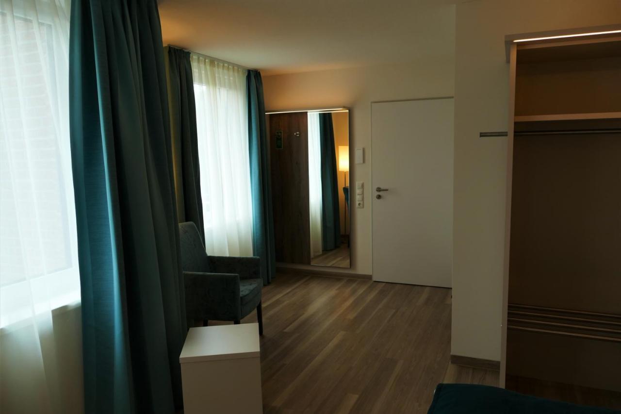 Meyn'S Apartments & Hotel Soltau Exterior photo