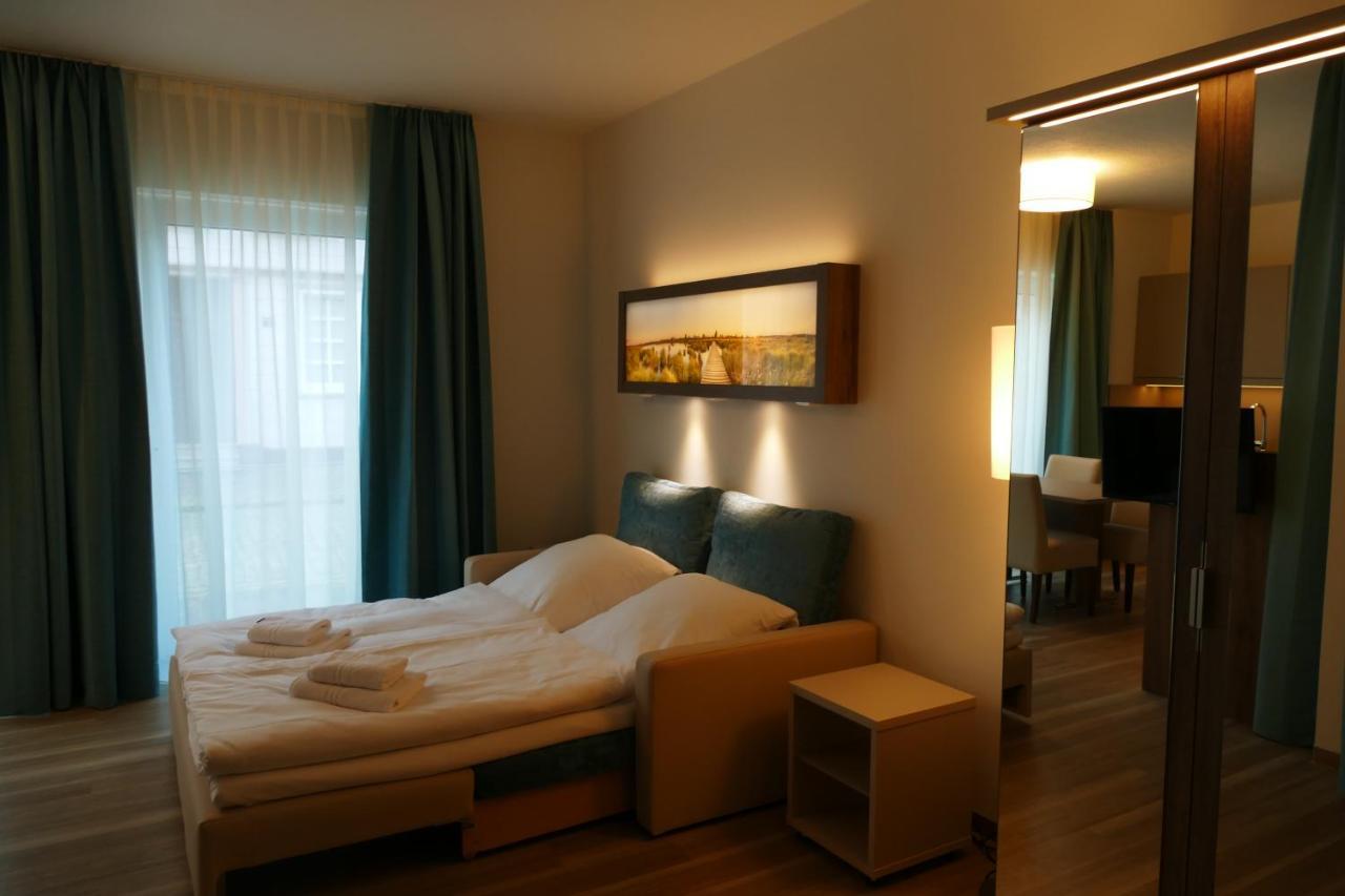 Meyn'S Apartments & Hotel Soltau Exterior photo